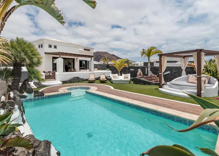 Faro Park With Private Pool וילה